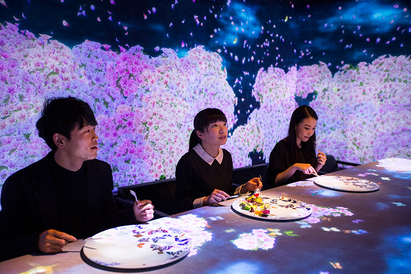 MoonFlower Sagaya Ginza, Art by teamLab～銀座で最先端の食事体験