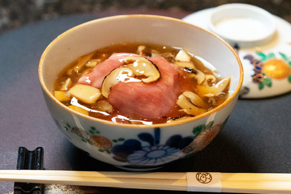 佐賀牛と松茸の秋の期間限定コース